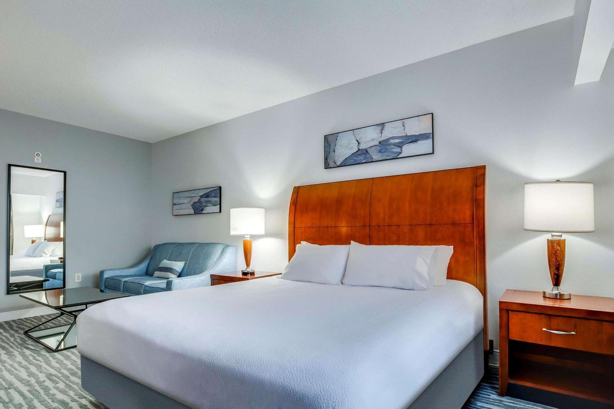 Hilton Garden Inn Louisville-Northeast Экстерьер фото